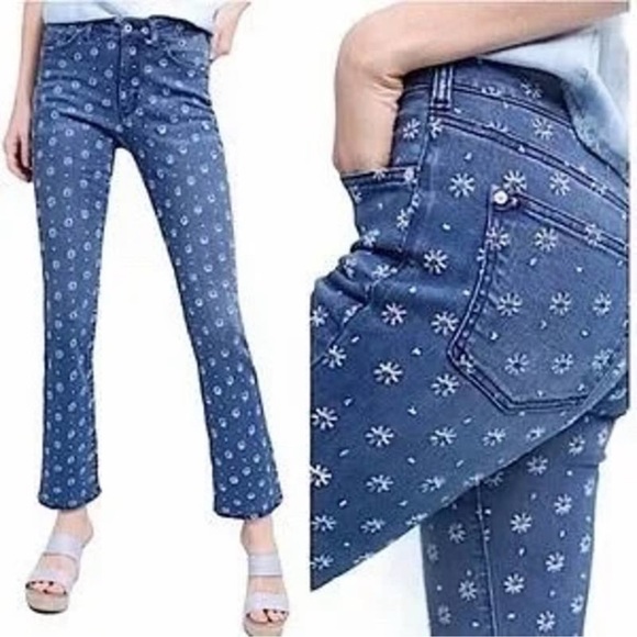 Anthropologie Denim - ANTHROPOLOGIE / PILCRO Daisy Embroidered Denim Crop Jeans - Sz 25